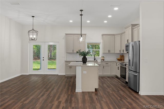 2961 E Angelina Street, Inverness, FL 34453