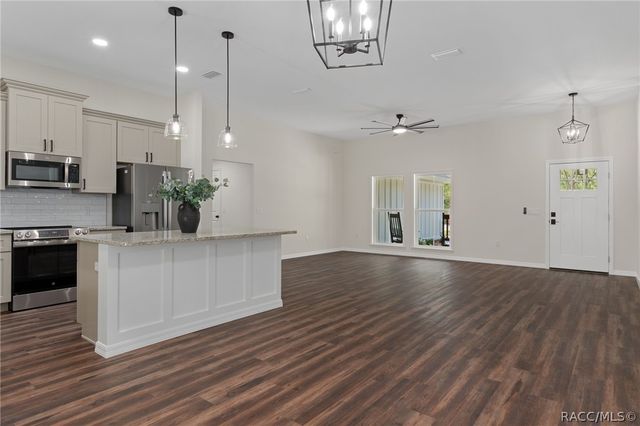 2961 E Angelina Street, Inverness, FL 34453