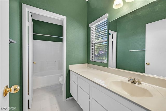 251 South Green Valley Parkway 3811, Henderson, NV 89012