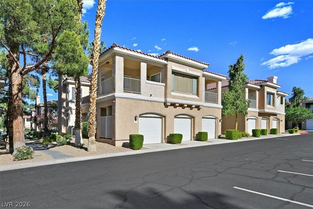 251 South Green Valley Parkway 3811, Henderson, NV 89012