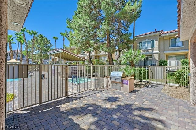 251 South Green Valley Parkway 3811, Henderson, NV 89012