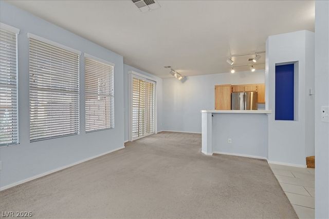 251 South Green Valley Parkway 3811, Henderson, NV 89012