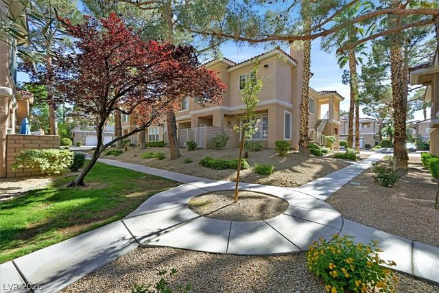 251 South Green Valley Parkway 3811, Henderson, NV 89012