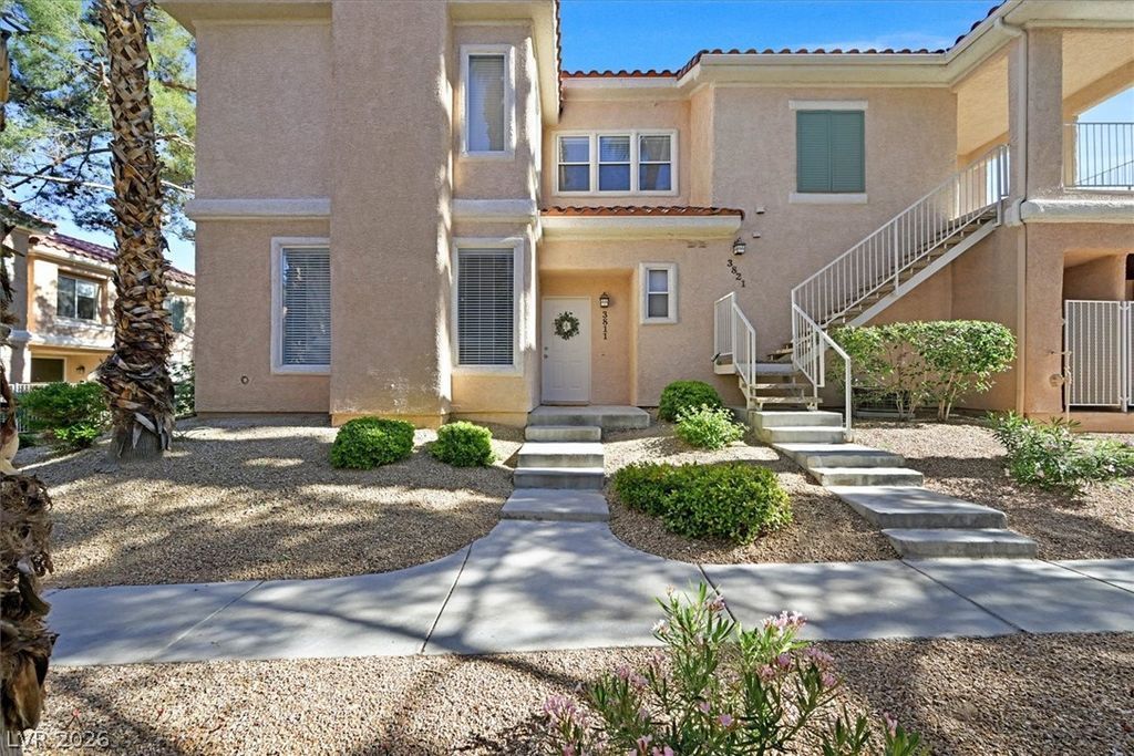 251 South Green Valley Parkway 3811, Henderson, NV 89012