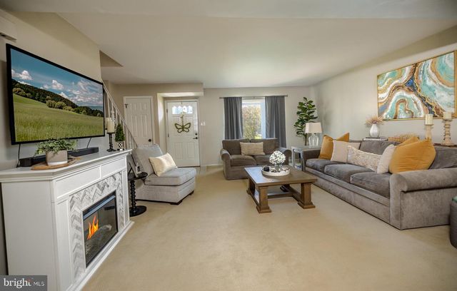 645 W WILTSHIRE DR, Wallingford, PA 19086