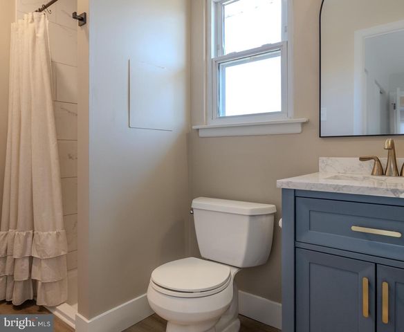645 W WILTSHIRE DR, Wallingford, PA 19086