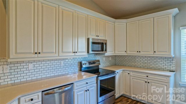 108 Bunker Hill Lane, Statesville, NC 28677
