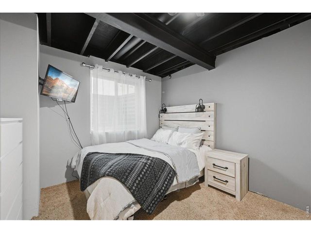 7447 Little Fox Ln, Wellington, CO 80549