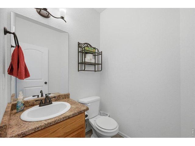 7447 Little Fox Ln, Wellington, CO 80549