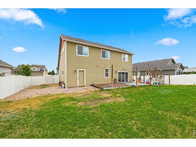 7447 Little Fox Ln, Wellington, CO 80549