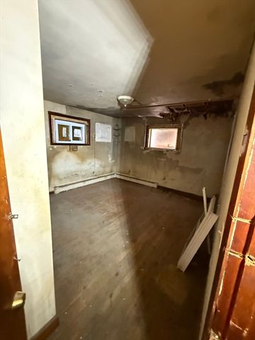 690 Washington Ave, Revere, MA 02151