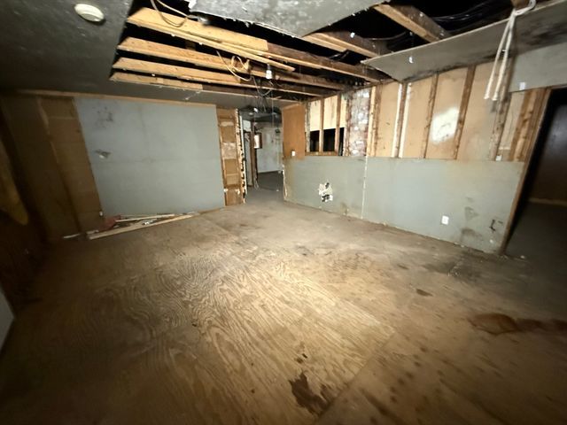 690 Washington Ave, Revere, MA 02151