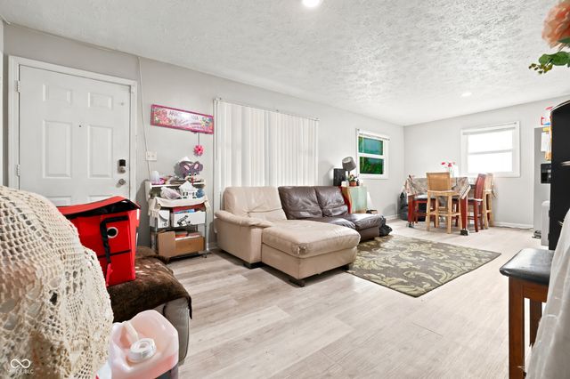 2048 N Goodlet Avenue, Indianapolis, IN 46222