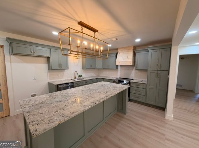 220 Tamea Trail, Covington, GA 30014