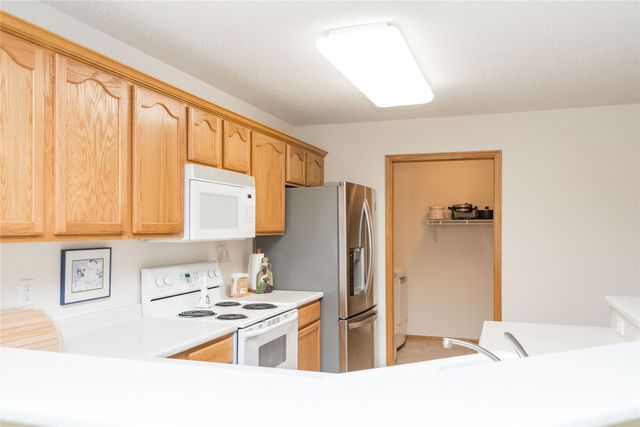 9433 Maple Lane, Johnston, IA 50131
