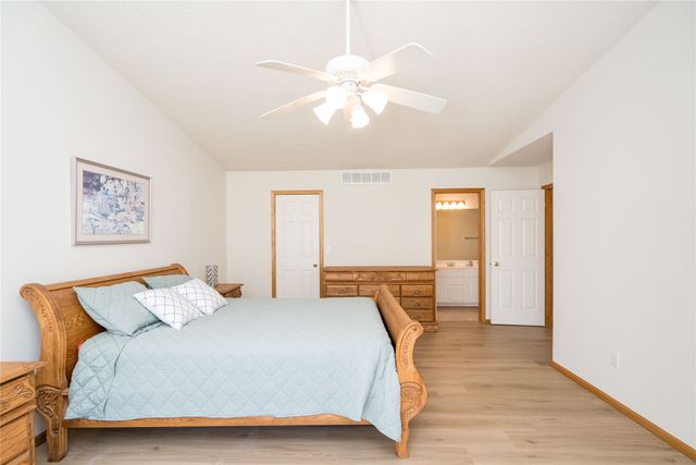 9433 Maple Lane, Johnston, IA 50131