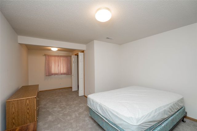 9433 Maple Lane, Johnston, IA 50131