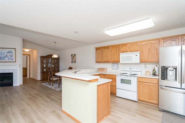 9433 Maple Lane, Johnston, IA 50131