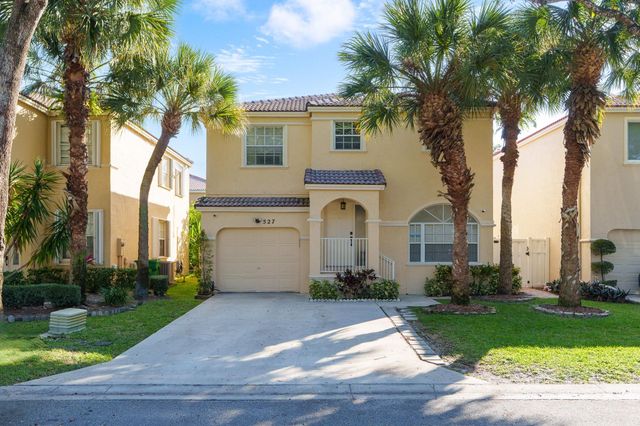 527 NW 87th Ln, Coral Springs, FL 33071