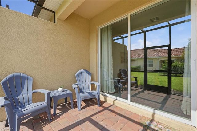 1689 Alameda DR, Naples, FL 34120