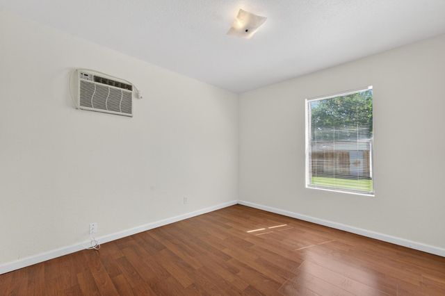 155 I St, Lincoln, CA 95648