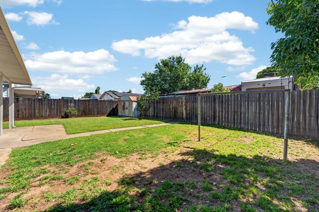 155 I St, Lincoln, CA 95648