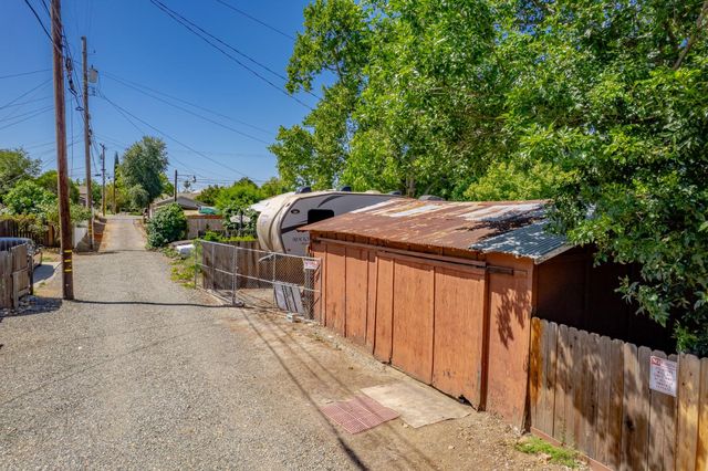 155 I St, Lincoln, CA 95648
