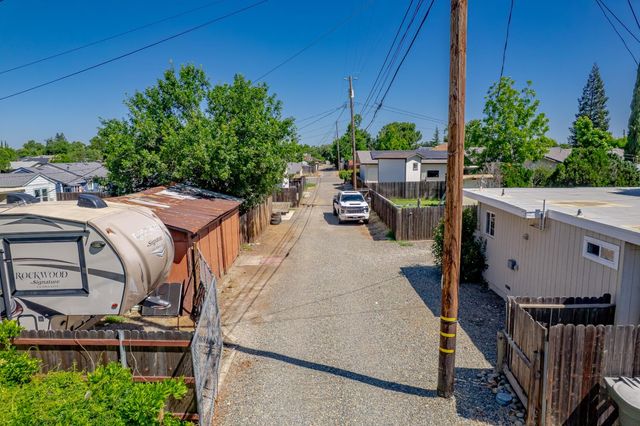 155 I St, Lincoln, CA 95648