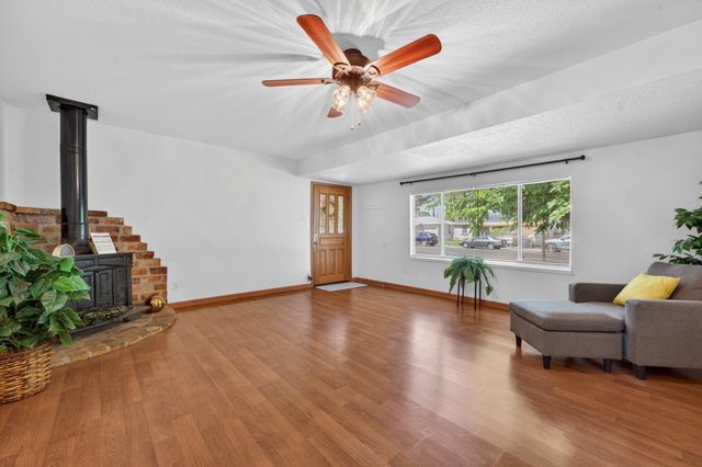 155 I St, Lincoln, CA 95648