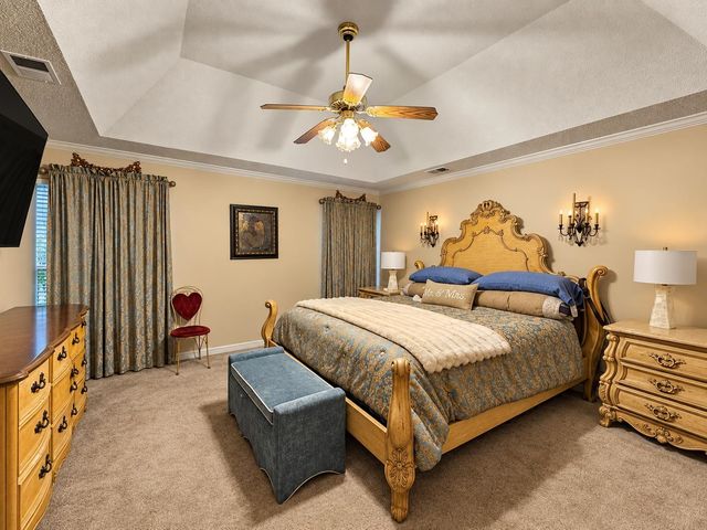 8762 W BREDBURY CV, Memphis, TN 38016