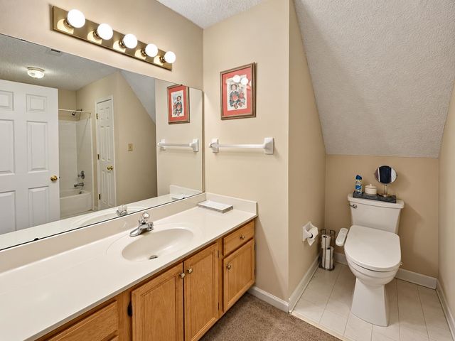 8762 W BREDBURY CV, Memphis, TN 38016