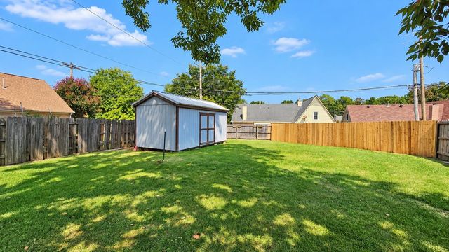8762 W BREDBURY CV, Memphis, TN 38016