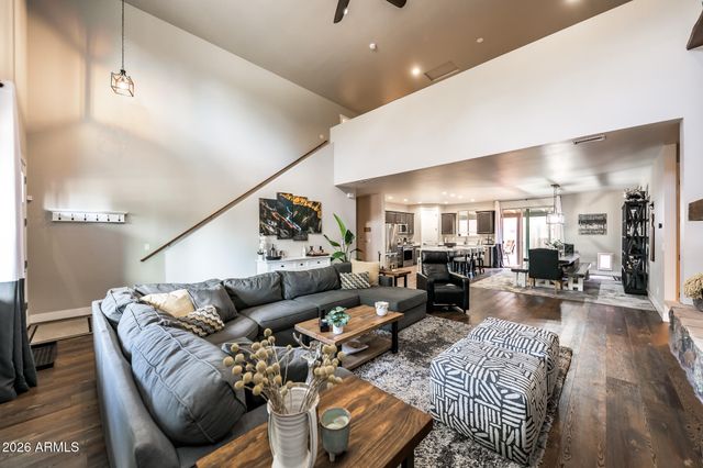 17 E TRANQUIL Lane, Flagstaff, AZ 86005