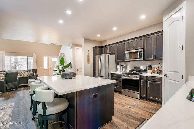 17 E TRANQUIL Lane, Flagstaff, AZ 86005