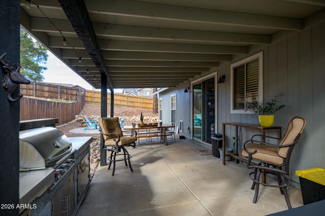 17 E TRANQUIL Lane, Flagstaff, AZ 86005