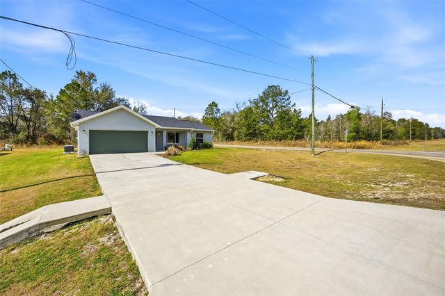 224 FISHER ROAD, Ocklawaha, FL 32179
