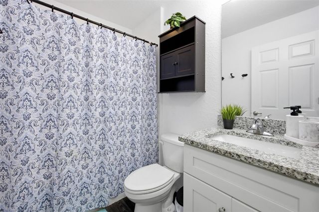 224 FISHER ROAD, Ocklawaha, FL 32179