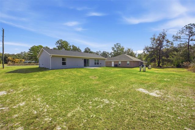 224 FISHER ROAD, Ocklawaha, FL 32179