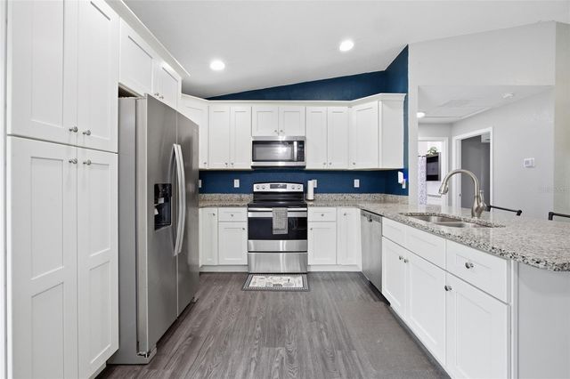 224 FISHER ROAD, Ocklawaha, FL 32179