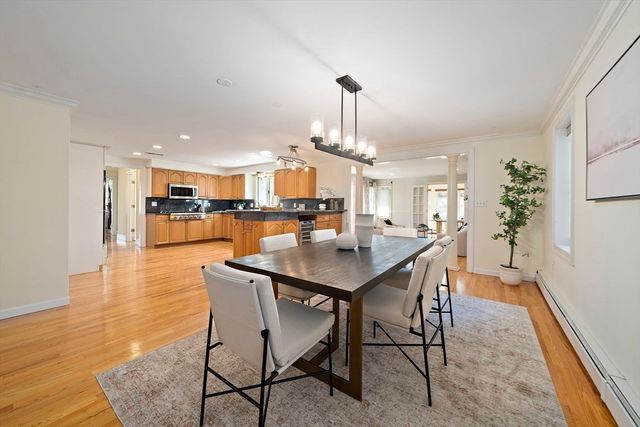20 Blossom St, Lexington, MA 02421