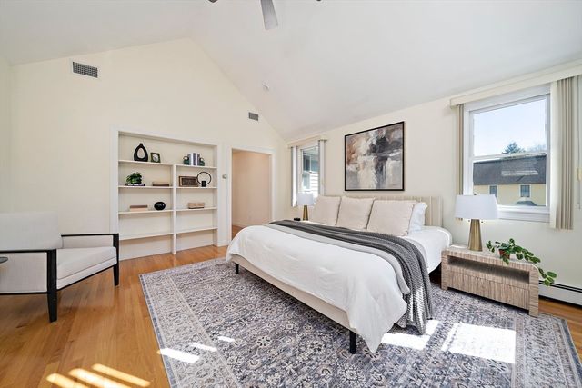20 Blossom St, Lexington, MA 02421