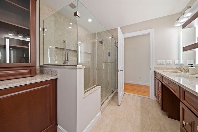 20 Blossom St, Lexington, MA 02421