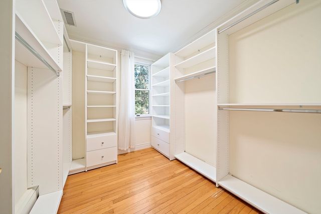 20 Blossom St, Lexington, MA 02421