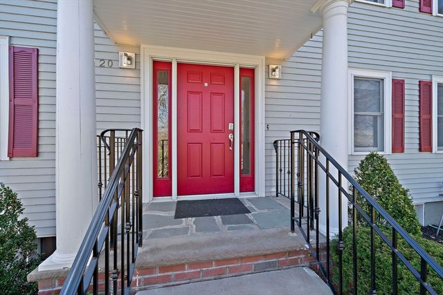 20 Blossom St, Lexington, MA 02421