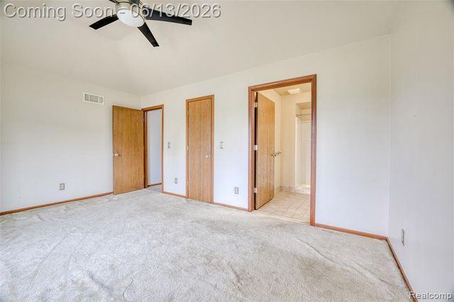 3259 Kirkton Drive, Sterling Heights, MI 48310