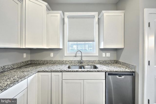 242 HUDSON BLVD, Red Lion, PA 17356