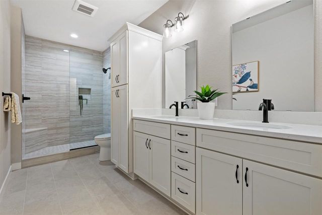 7029 Stonewood LANE, Lannon, WI 53046