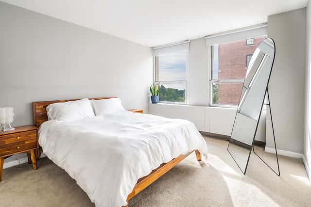 2626 N Lakeview Avenue 604, Chicago, IL 60614