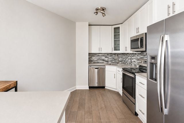 2626 N Lakeview Avenue 604, Chicago, IL 60614