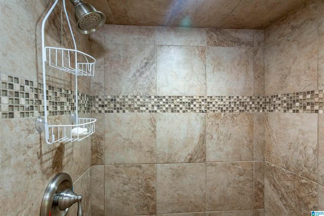 2061 Montreat Cir Apt D, Vestavia Hills, AL 35216